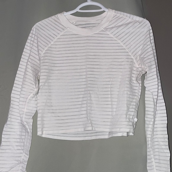 Lululemon long sleeve crop size 8 - Picture 1 of 1